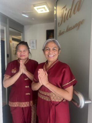 Tida Thai Massage Schaffhauserplatz - Thai Wai greeting
