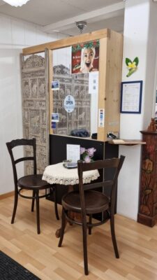 Tida Thai Massage Zurich HB - gemütlich Sitzen und entspannen danach