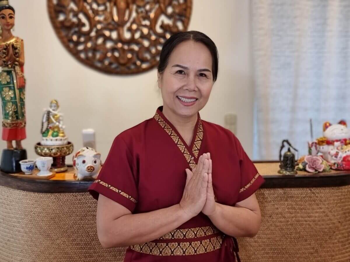 Tida Thai Massage Zurich Schaffhauserplatz - Inhaberin Tida Tida Thai Massage Zurich Schaffhauserplatz - Inhaberin Tida