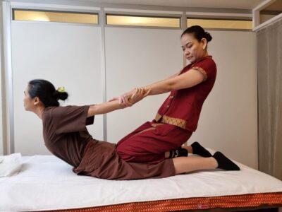 Tida Thai Massage Zurich Schaffhauserplatz - Traditional Thai Massage Streching